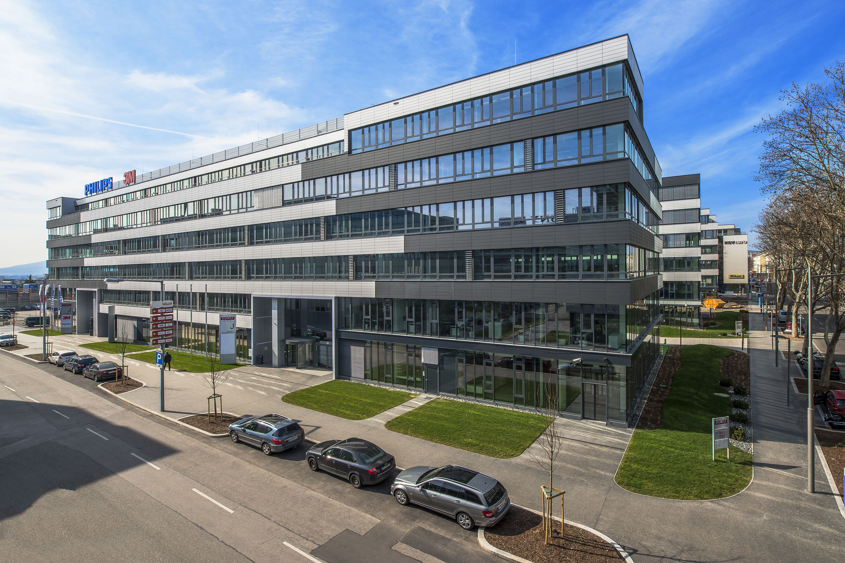 philips europlaza